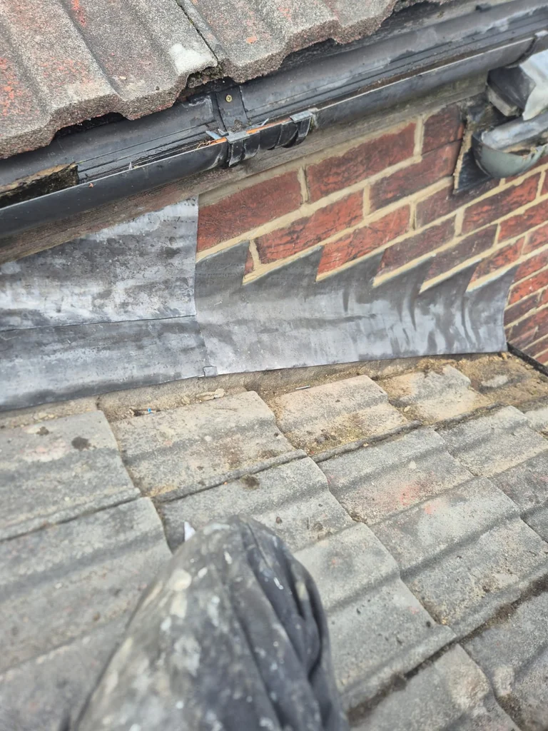 Step Lead Flashing Repair Southampton — CMW Roofing